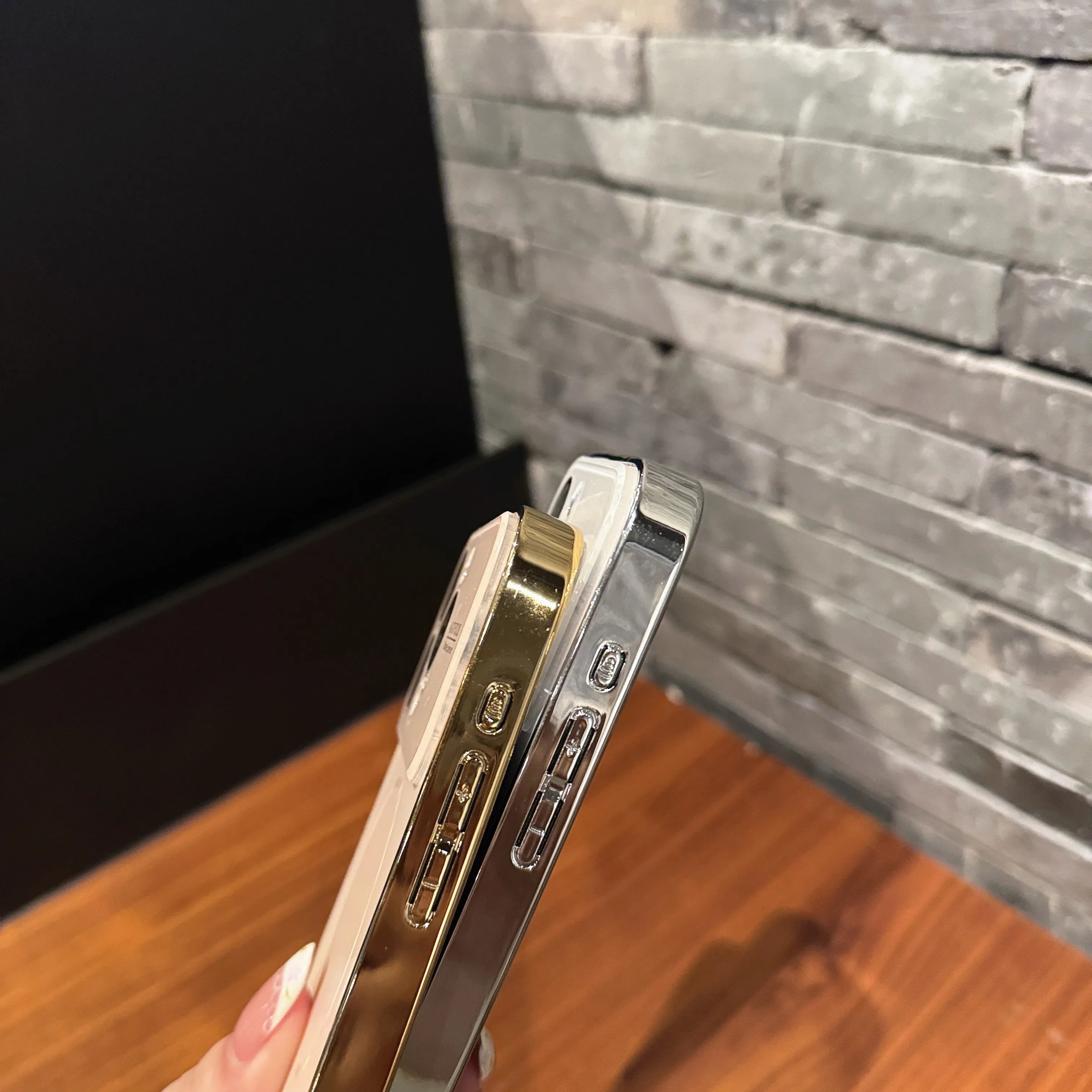 Luxury Large Window For Magsafe Case For iPhone 17 16 15 14 Pro Max Plating Magnectic Wireless Charging Glass Lens Protect Cover