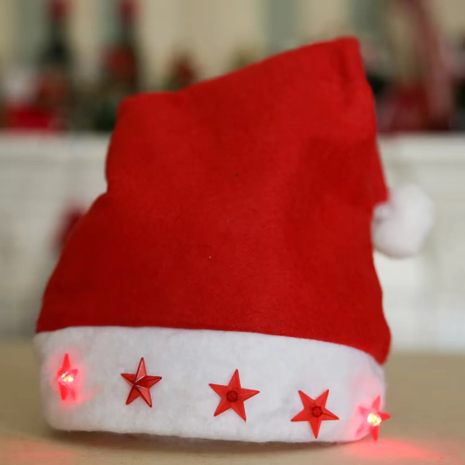Classic Christmas Red Hat with 5 LED Lights – Unisex Xmas Party Hat, Holiday Festival Ornament