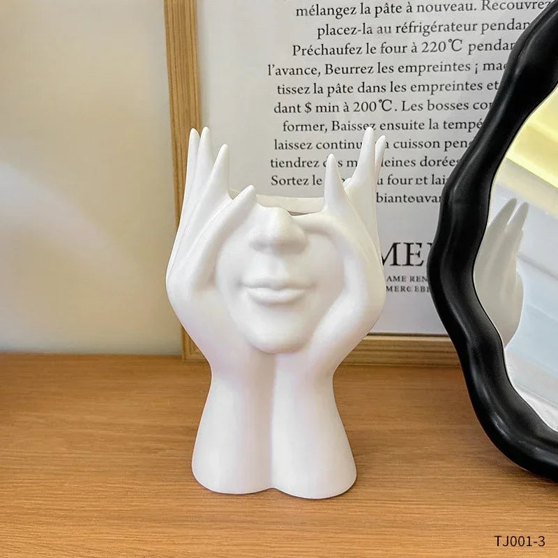 1/2pcs Creative Human Body Art Styling Office Supplies Desktop Multifunctional Storage Pen Holder Makeup Brush Holder Decoration