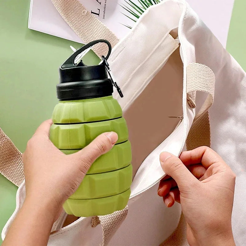 Food-Grade Silicone Folding Water Bottle – Retractable High-Temperature Resistant Sports & Camping Bottle 2025